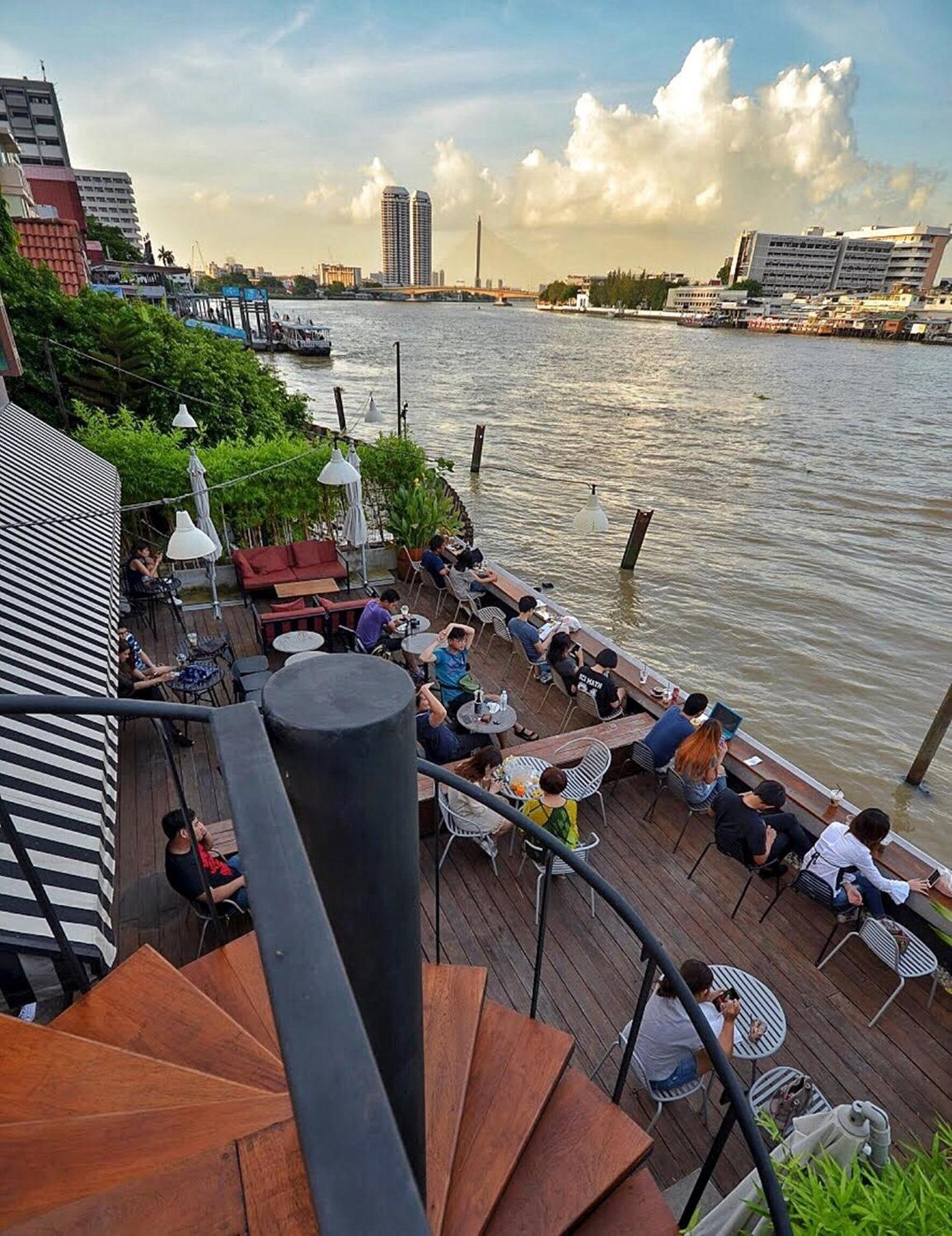 Baan Wanglang Riverside, Bangkok Extérieur photo